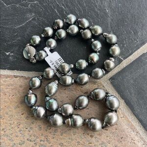 Elegant Black South Sea Pearl Necklace 18” long
